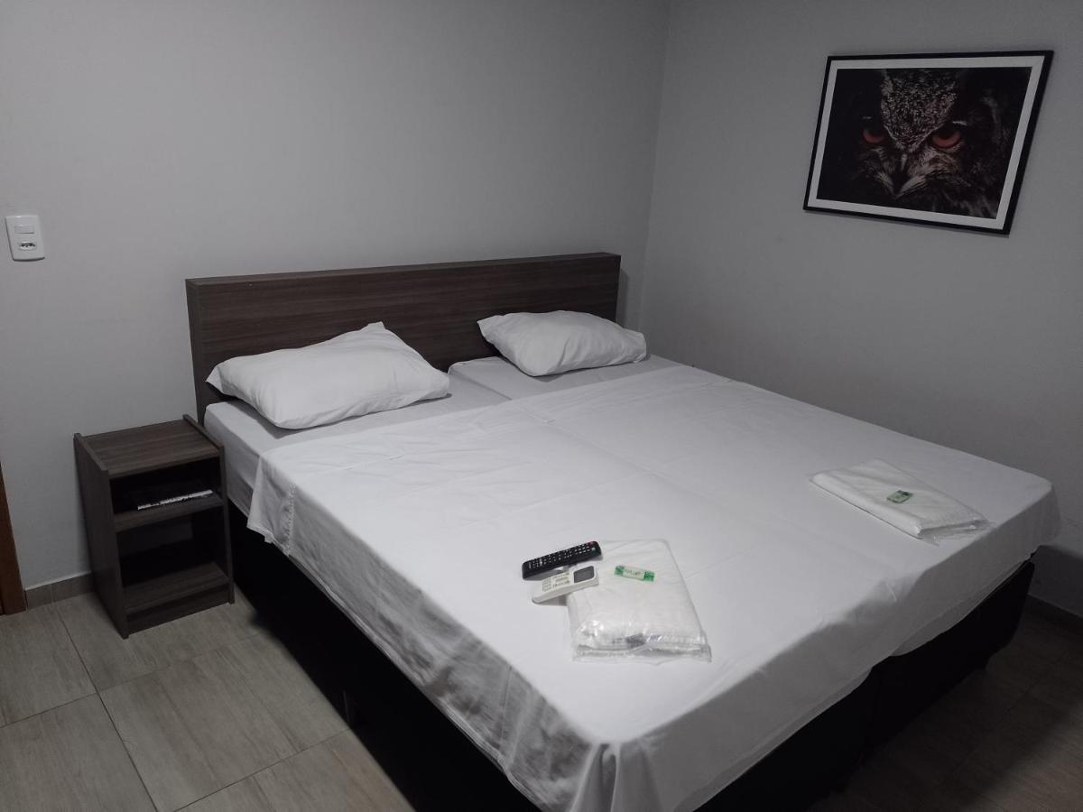 Hotel Rof Telemaco Borba Екстер'єр фото