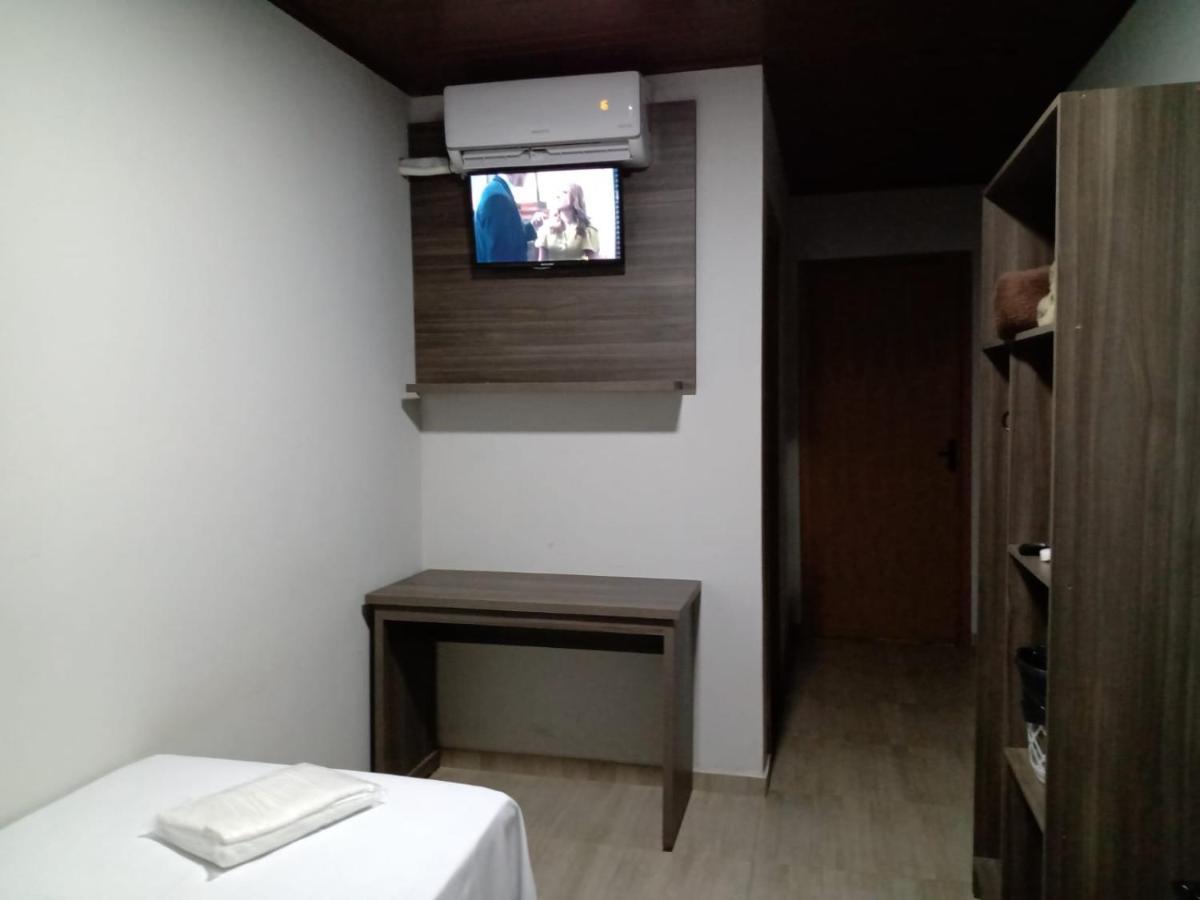 Hotel Rof Telemaco Borba Екстер'єр фото