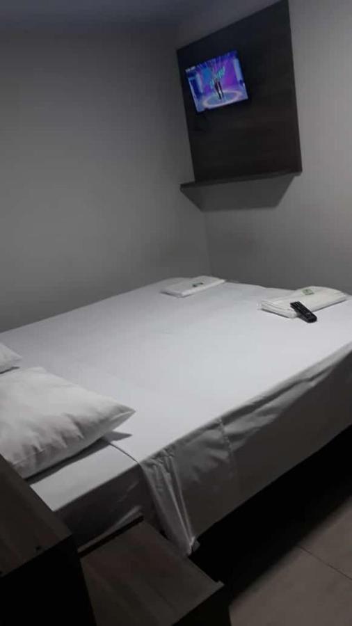 Hotel Rof Telemaco Borba Екстер'єр фото