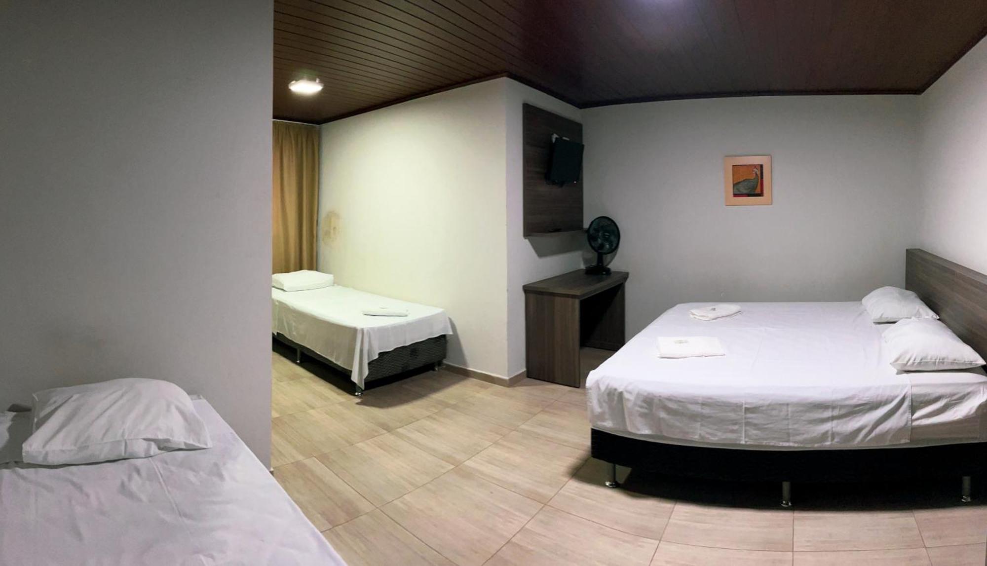 Hotel Rof Telemaco Borba Екстер'єр фото