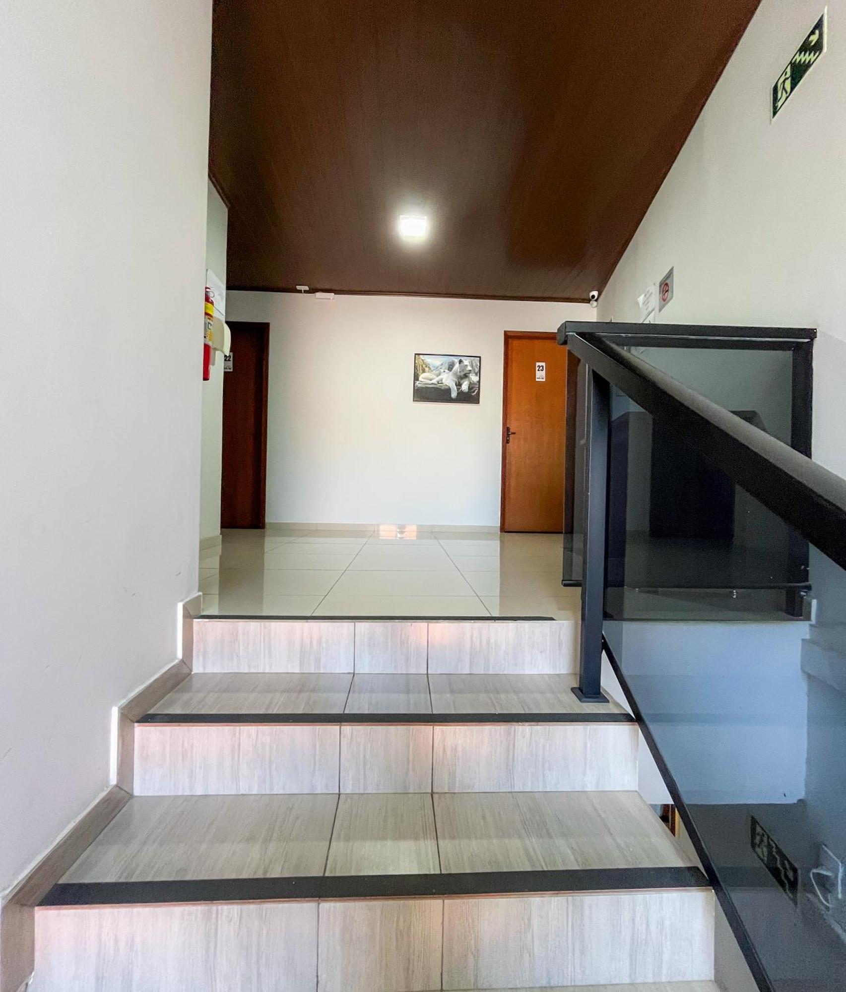 Hotel Rof Telemaco Borba Екстер'єр фото